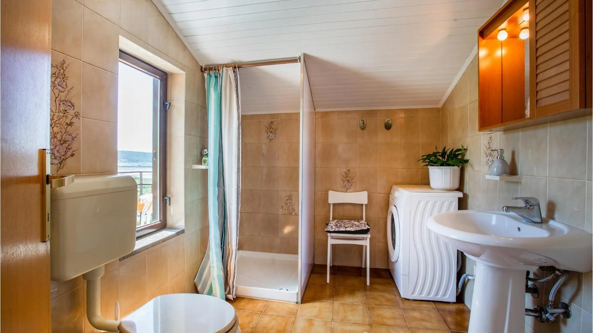 Amazing Apartment In Secovlje With Kitchen