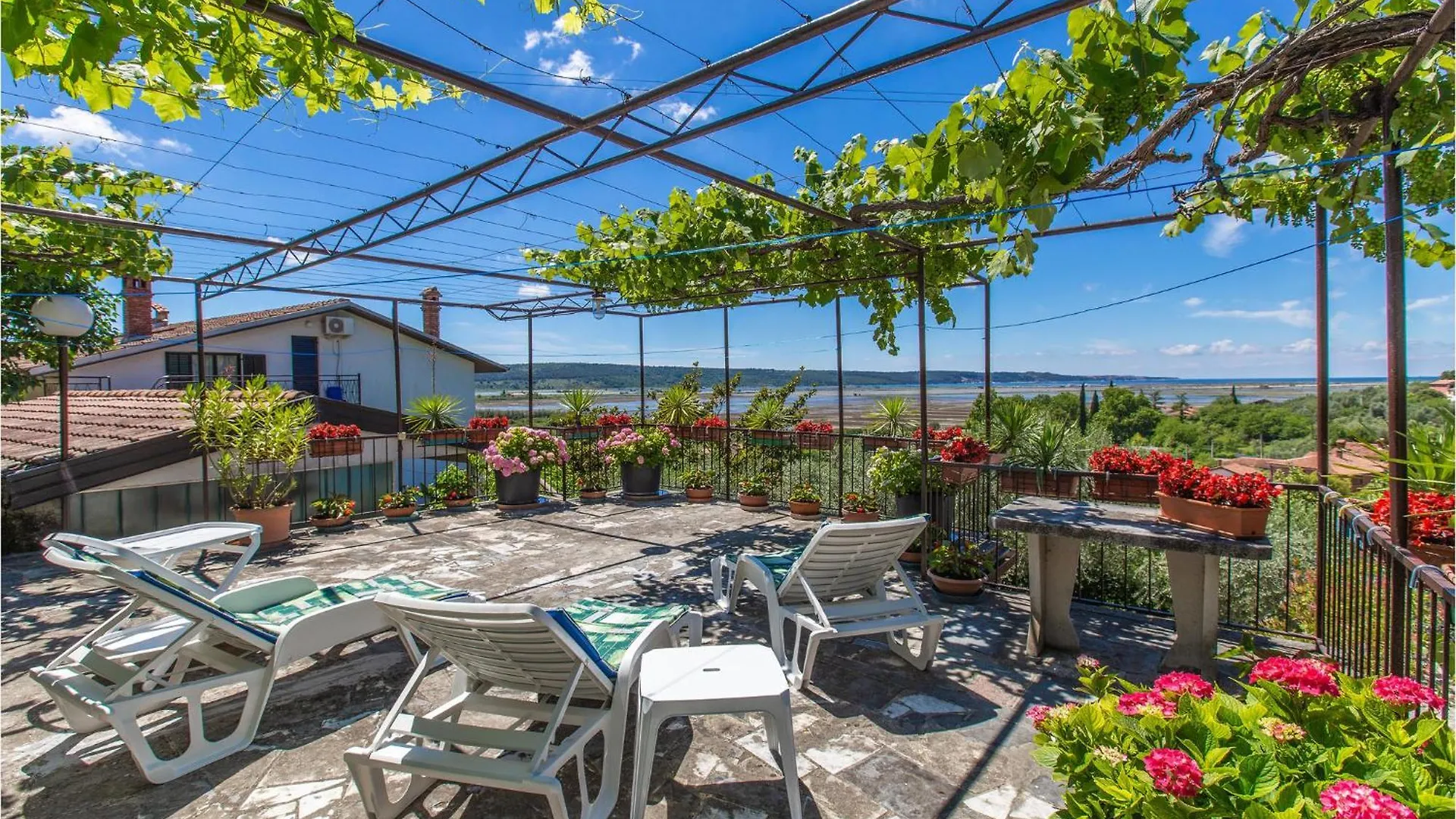 Amazing Apartment In Secovlje With Kitchen